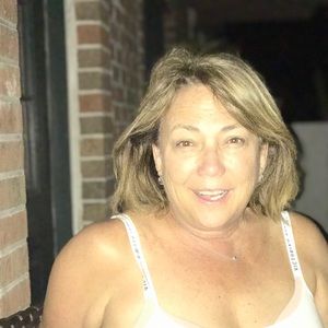 Meet your Posher, Claudia